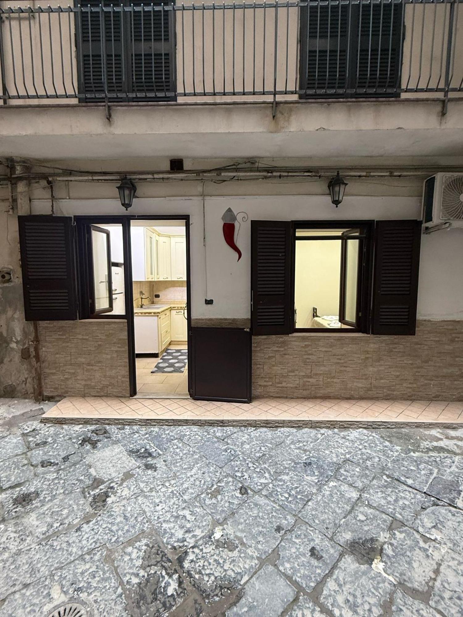 Beb Don Gennaro Bed & Breakfast Napoli Bagian luar foto
