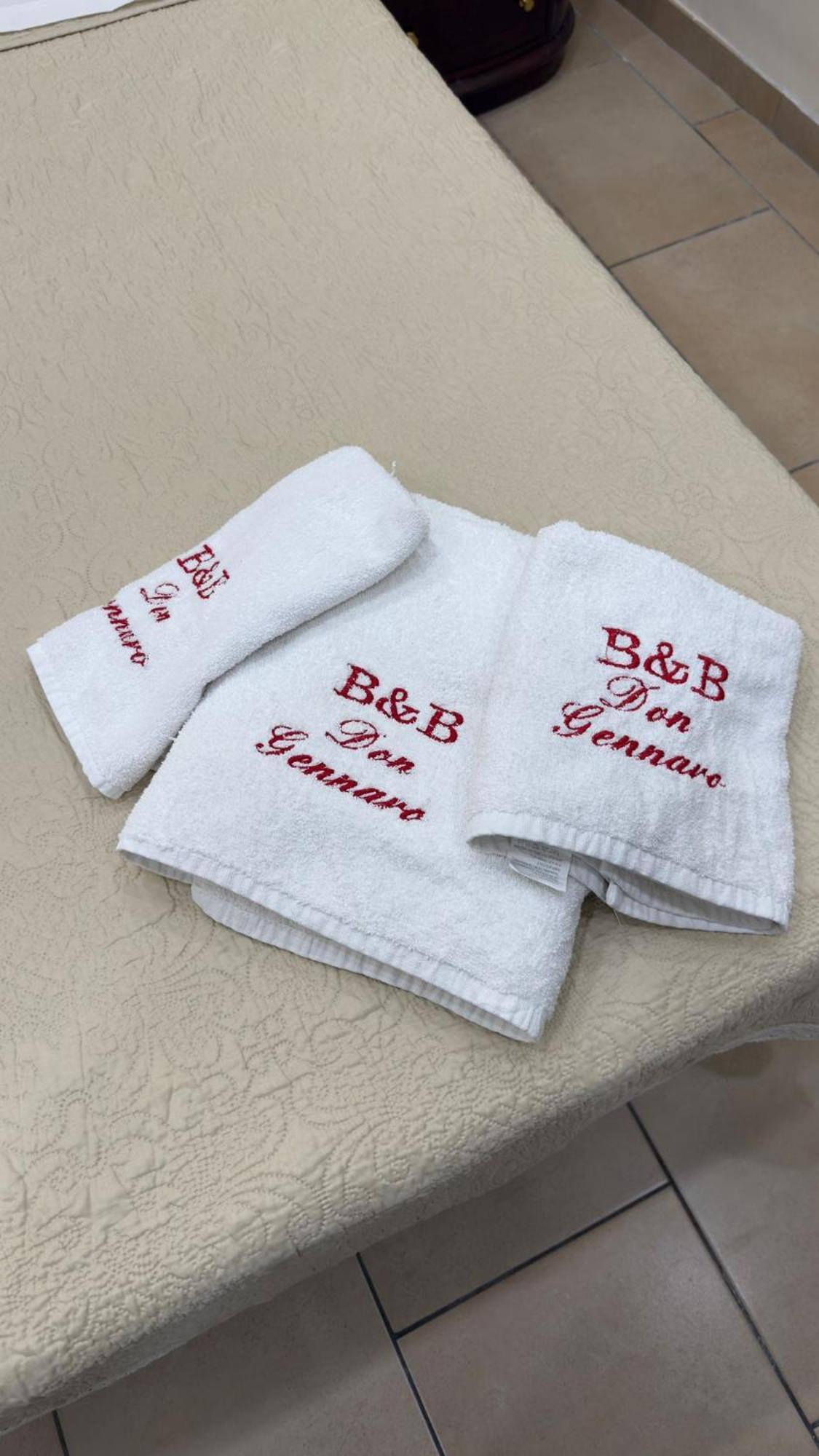 Beb Don Gennaro Bed & Breakfast Napoli Bagian luar foto